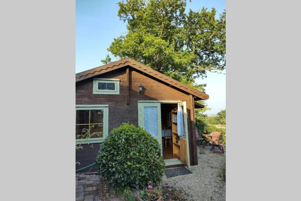Self Catering Garden Lodge Ludlow Eksteriør bilde